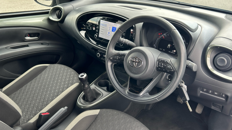 Toyota Aygo X 1.0 VVT-i Edge 5dr Petrol Hatchback